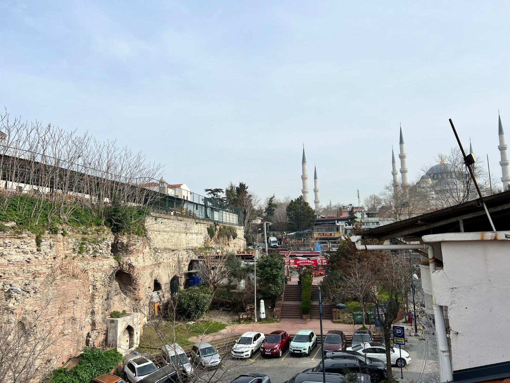 Saratoga Hotel Istanbul Exterior photo